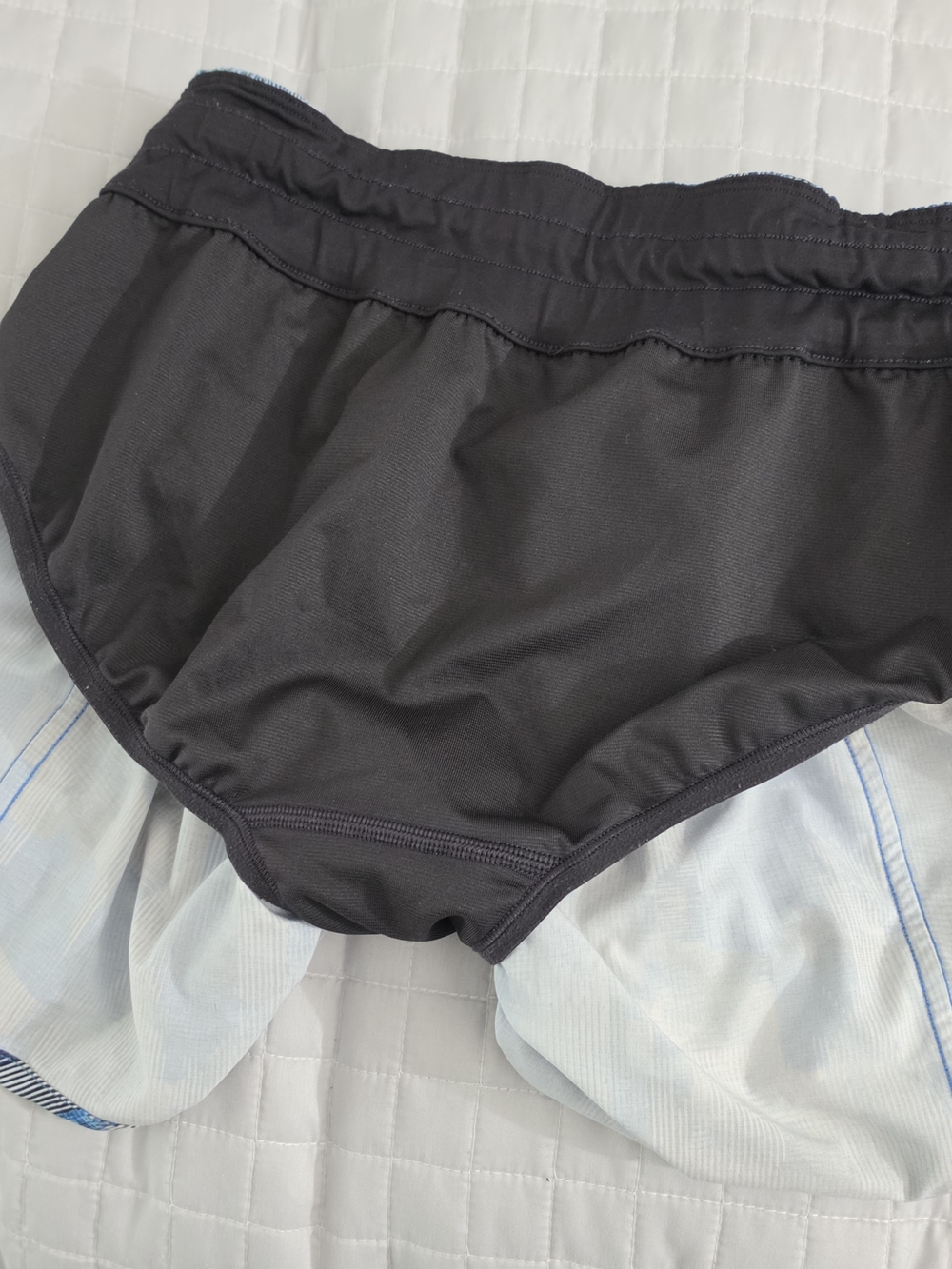 lululemon Tracker Shorts V Sun Dazed Multi Blue Athletic Shorts Womens 6 - Picture 6 of 8